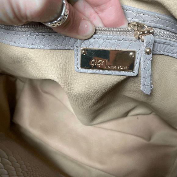 GiGi New York 🐾  TEDDIE TOTE Nude Embossed Python Leather, MSRP $365 - Picture 4 of 14